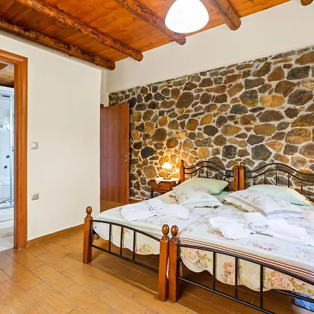 Kambos Horizon & Paradise Villa Kíssamos