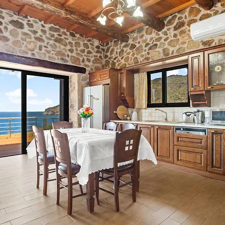 Kambos Horizon & Paradise Villa *